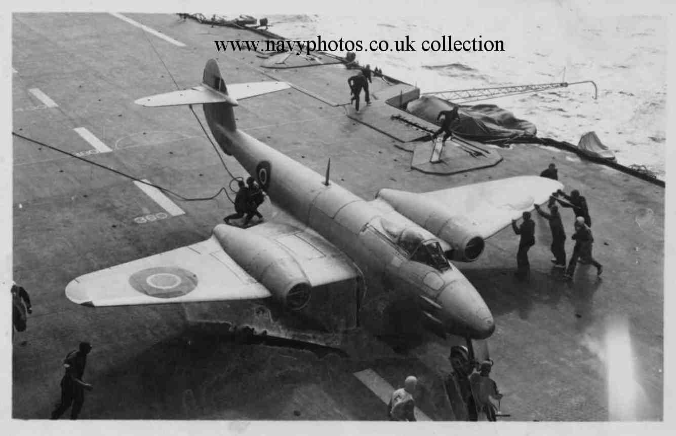 16 Aircraft Photo 16 Aircraft Photo